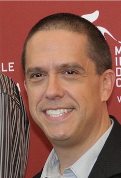 Lee Unkrich cropped 2009.jpg