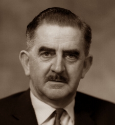 Herbert Bowden 1965.jpg