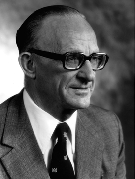 Harry Smith (microbiologist).png