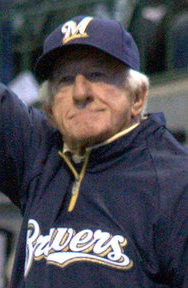 Bob Uecker (cropped).jpg