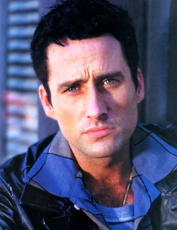 Glenn Quinn.jpg