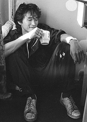 Victor Tsoi 1986 cropped.jpg