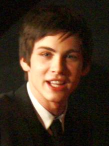 Logan Lerman head