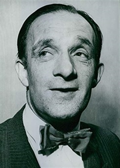 Actor Dermot Kelly.jpg