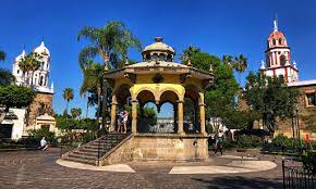 Jardin-hidalgo-tlaquepaque.jpg