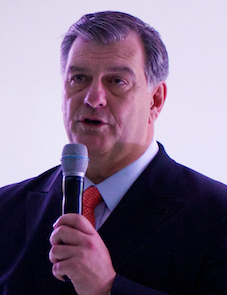 Mike Rawlings 2012 (cropped).jpg