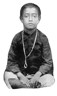 Yogananda menino