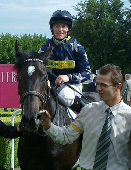 Kieren Fallon at Goodwood.jpg