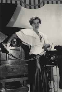 Self portrait photo of Yevonde Middleton (Madame Yevonde).jpg