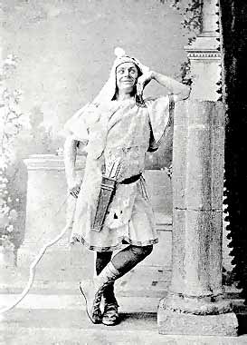 Photo of Huntley Wright in A Greek Slave, 1898.