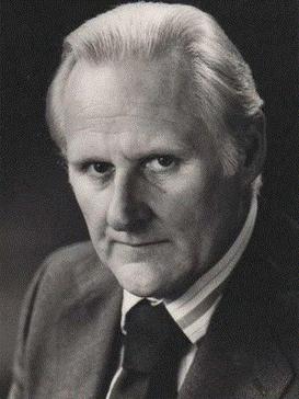 Peter Vaughan.jpg