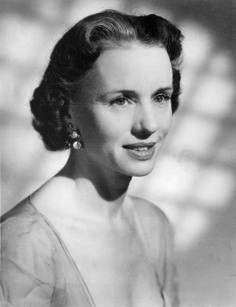 Jessica Tandy Publicity Photo.jpg