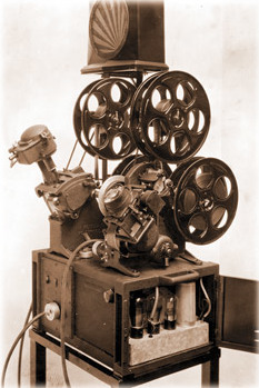 FirstMoviola