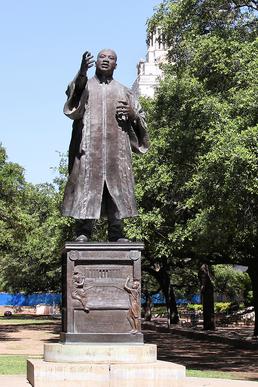 King Statue UT Austin 2018.jpg