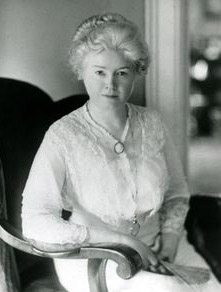 Photo of Annie W. S. Siebert.jpg