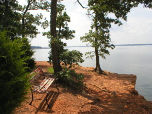 Grapevine lake northshorebench