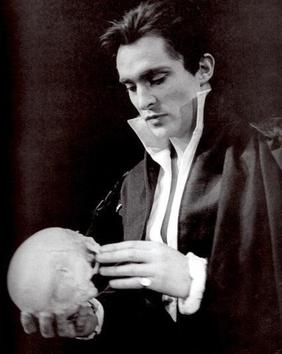 Jeremy Brett as Hamlet.jpg