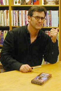 Bruce Campbell 