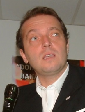 Cem Uzan (cropped)