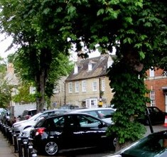 Park Street, Woodstock (geograph 4534878) (cropped)