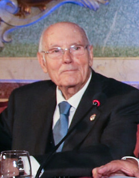 José Manuel Romay Beccaría 2015 (cropped).jpg