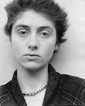 Diane-Arbus-1949.jpg