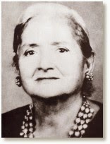 María Rebecca Latigo de Hernández.jpg