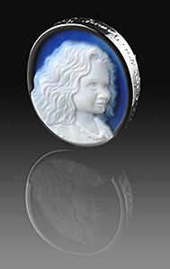 Agate portrait cameo A