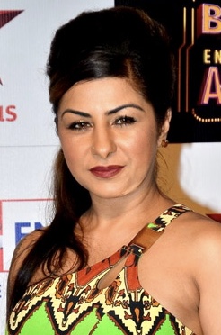 Hard Kaur at the BIG Entertainment Awards 2014 (cropped).jpg