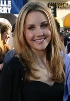 Amanda Bynes cropped