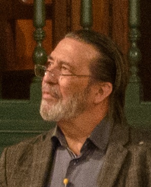 Ciarán Hinds.jpg