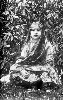 Malika Pukhraj (1912-2004) in 1920s