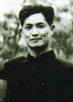 1949年5月，新华社秘书长徐健生（右二）夫妇与宋平（右一）、张学思（右四）在北平司法部街新华社旧址合影 (cropped).jpg