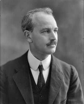 Sir Frank Edward Smith.jpg