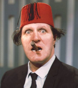 Tommycooper.jpg