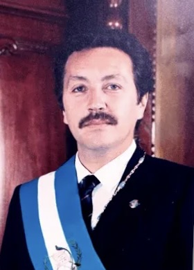 Foto oficial de Presidente Vinicio Cerezo (cropped 2).jpg