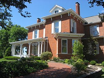 Delta Zeta headquarters and museum.jpg