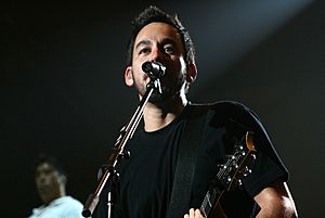 Mike Shinoda 2