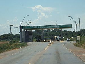 A toll in Veinticinco de Diciembre by the entrance of San Pedro