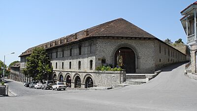 Sheki - Kish, Karavanserei, Strassenseite