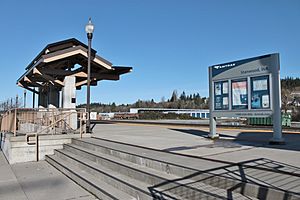 Stanwood Station platform (23349062722)