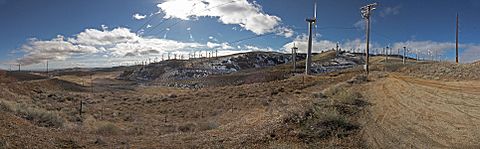 20050101 Tehachapi Windmills 04 pano