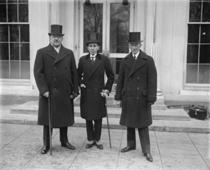 Distinguished Canadians received by President Coolidge at White House. Interesting callers at the White House today were the Minister of Justice of Canada Hon. Ernest Lapointe (left) and the LCCN2016889115 (restored)