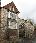 Guildford Museum Castle Arch.jpg