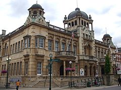 Ilford Redbridge Town Hall.JPG