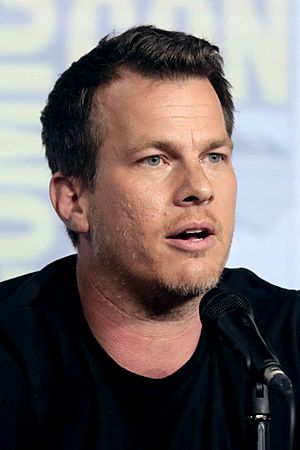 Jonathan Nolan (48452507037) (cropped).jpg