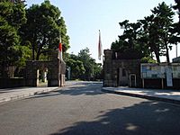 Kit front gate