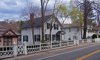 Main Street, Roslyn, NY.jpg