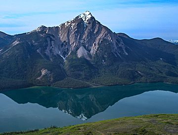 Pelly Peak and Pelly Lake.jpg