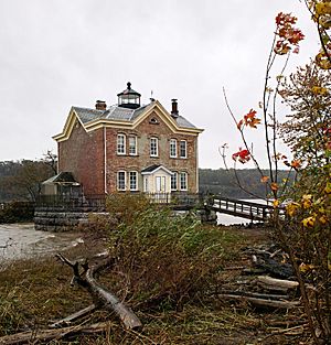 Saugerties Lighthouse.jpg